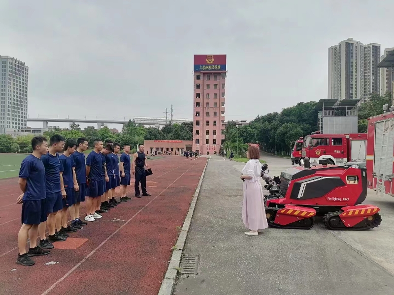 舉升搶險主戰(zhàn)消防車、全地形消防滅火機器人巡展演示圓滿結束